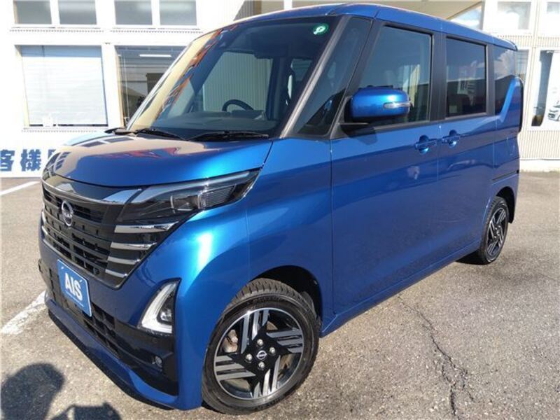 NISSAN ROOX