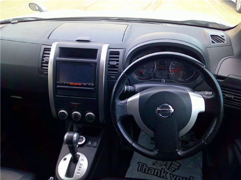 X-TRAIL