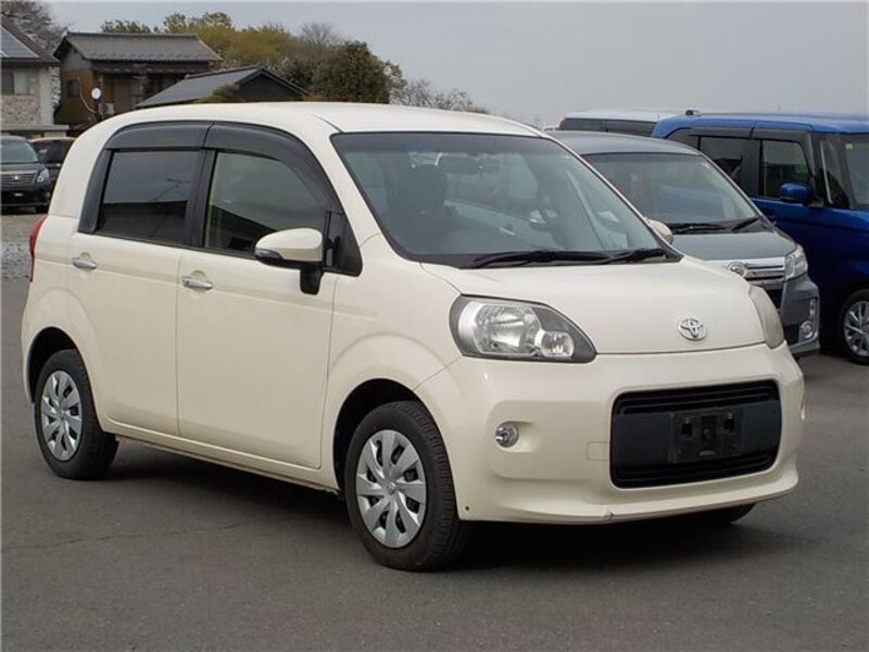 TOYOTA PORTE