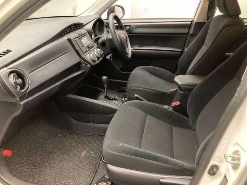 COROLLA AXIO