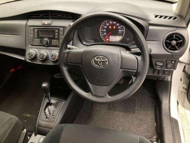 COROLLA AXIO