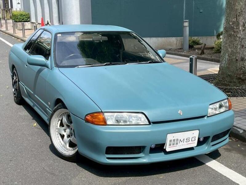 NISSAN SKYLINE