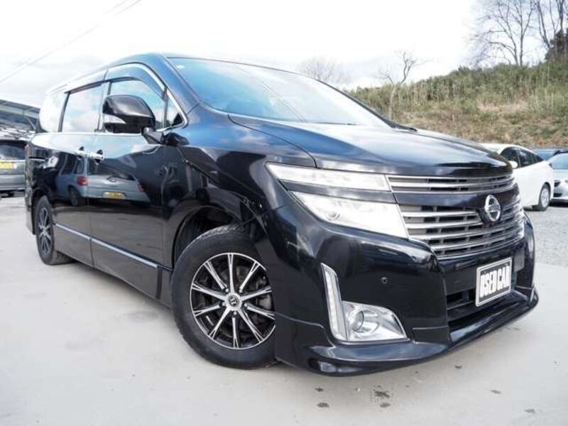 NISSAN ELGRAND