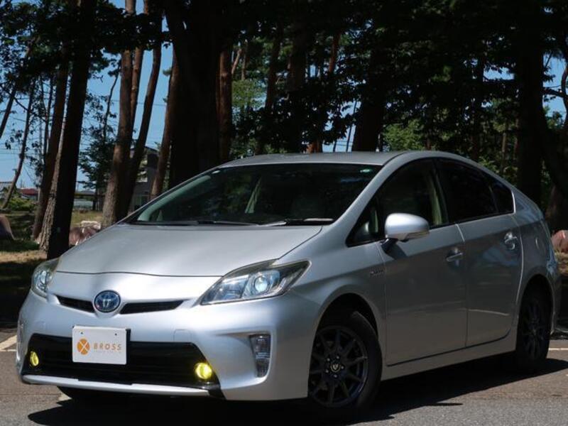 TOYOTA PRIUS
