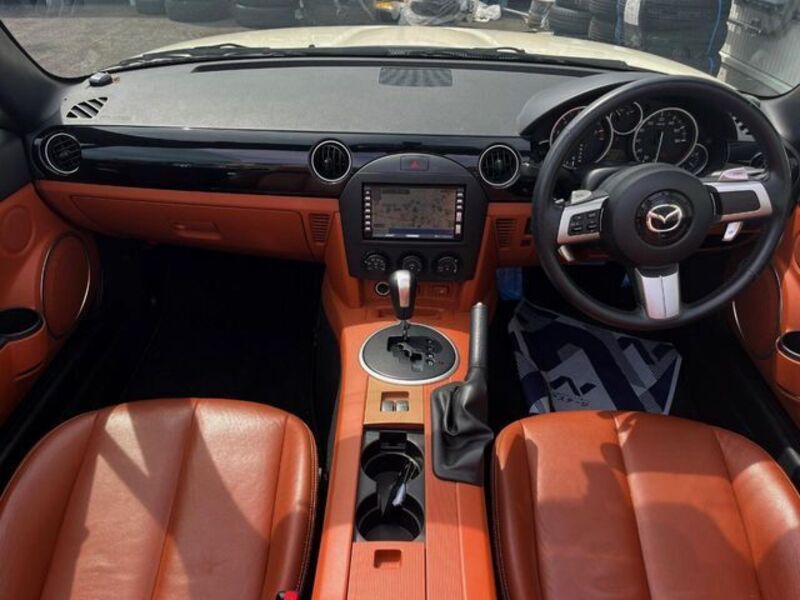 ROADSTER