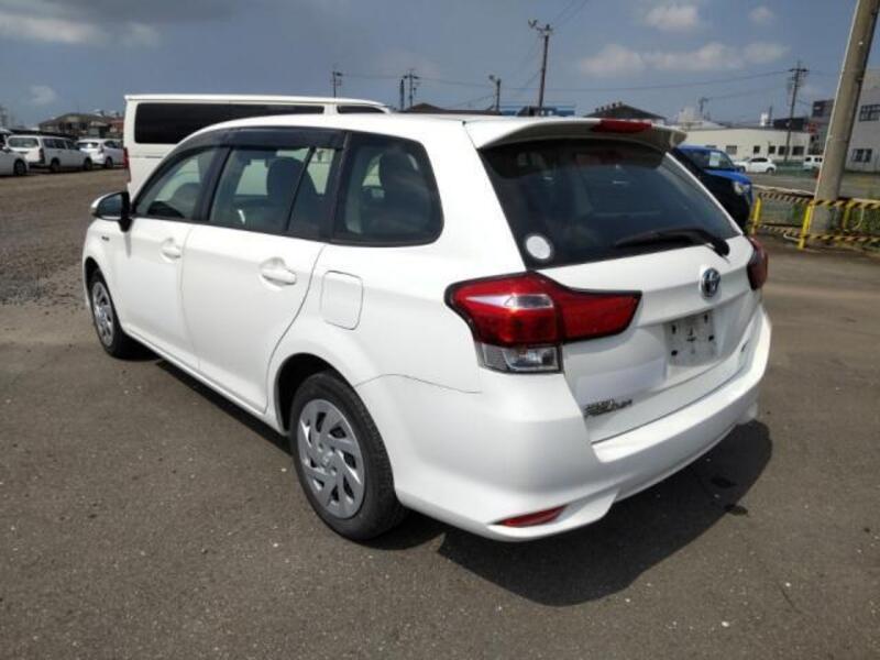 COROLLA FIELDER