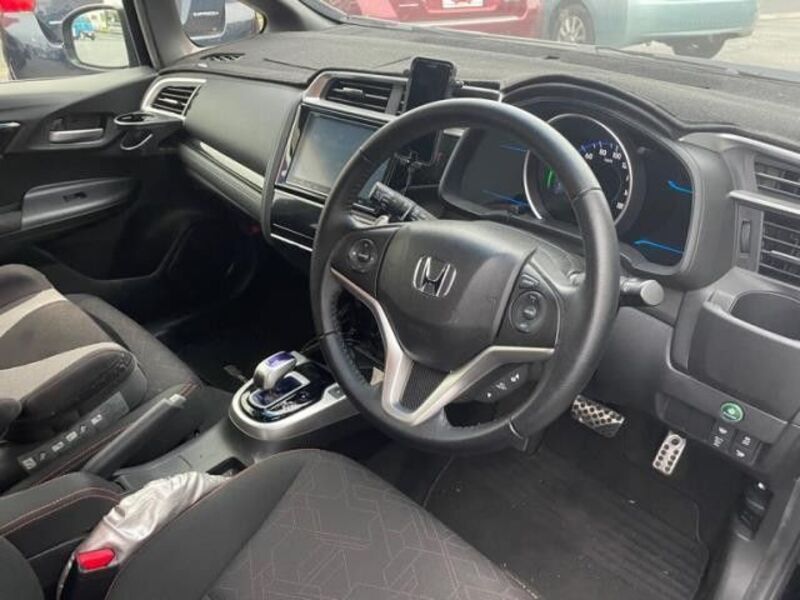 FIT HYBRID
