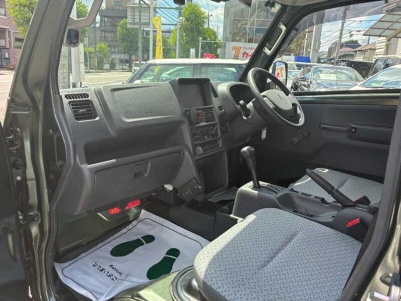 CARRY TRUCK