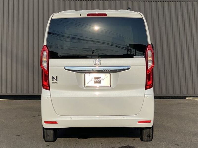 N BOX