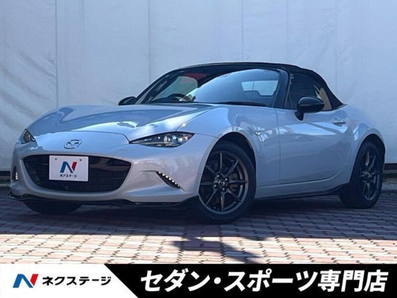 ROADSTER-0