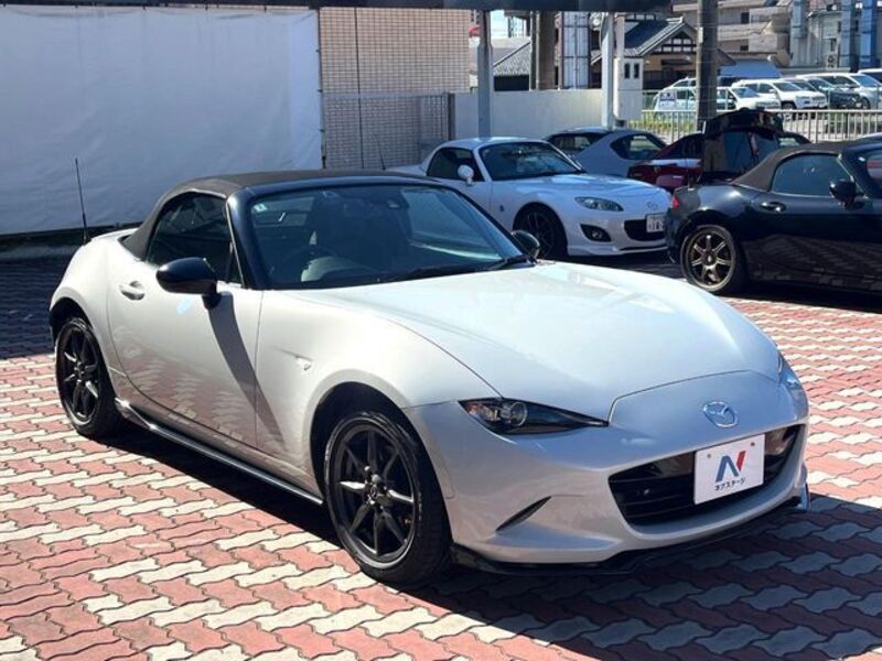 ROADSTER