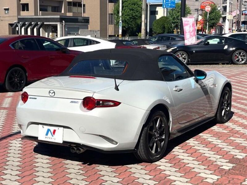 ROADSTER