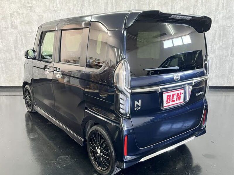 N BOX CUSTOM