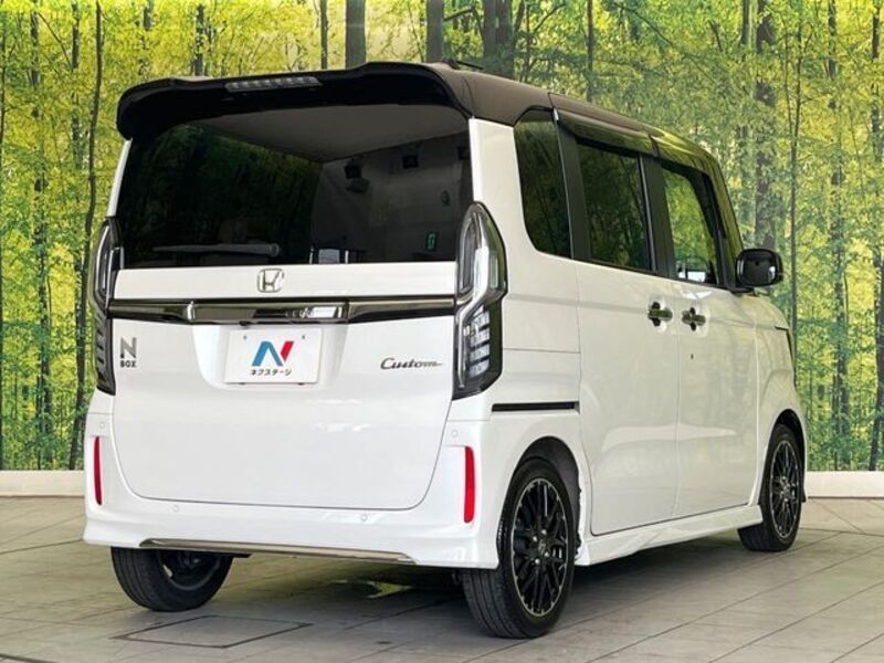 N BOX CUSTOM