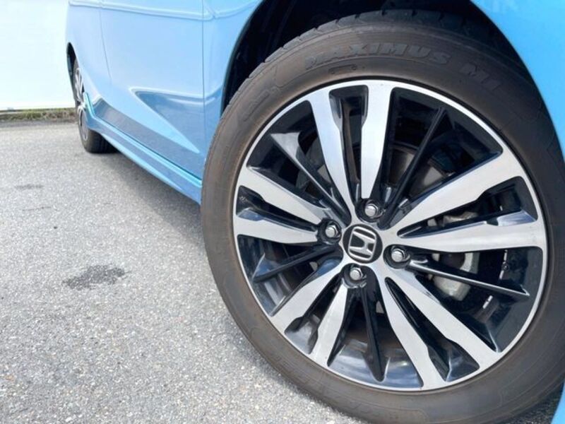 FIT HYBRID