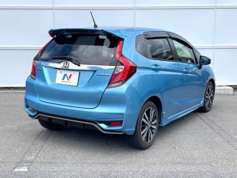 FIT HYBRID