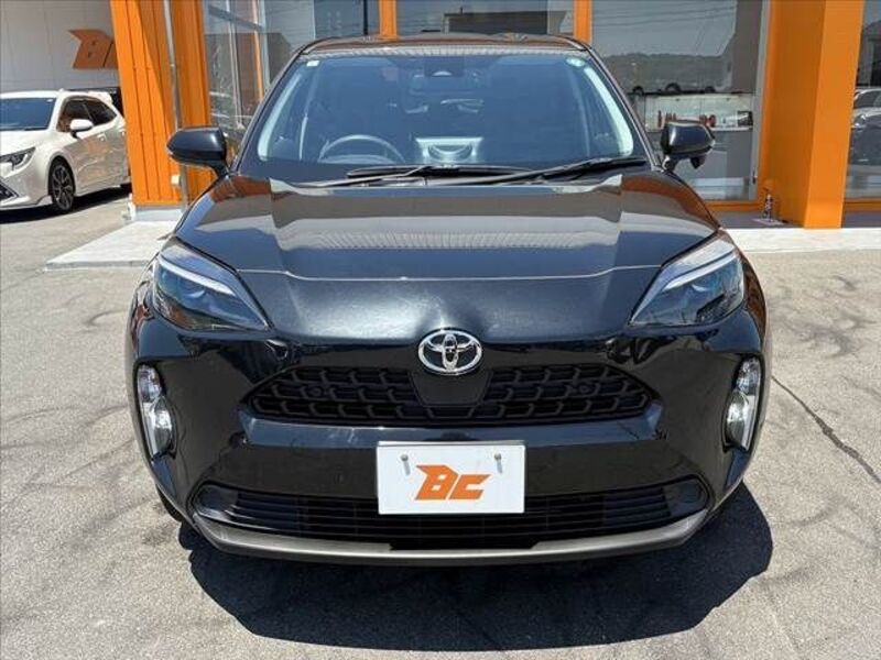 YARIS CROSS