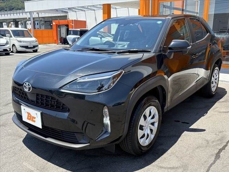 YARIS CROSS