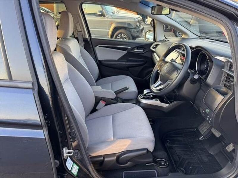 FIT HYBRID