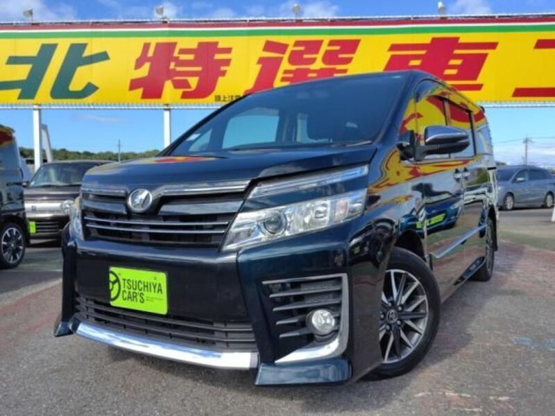 TOYOTA VOXY