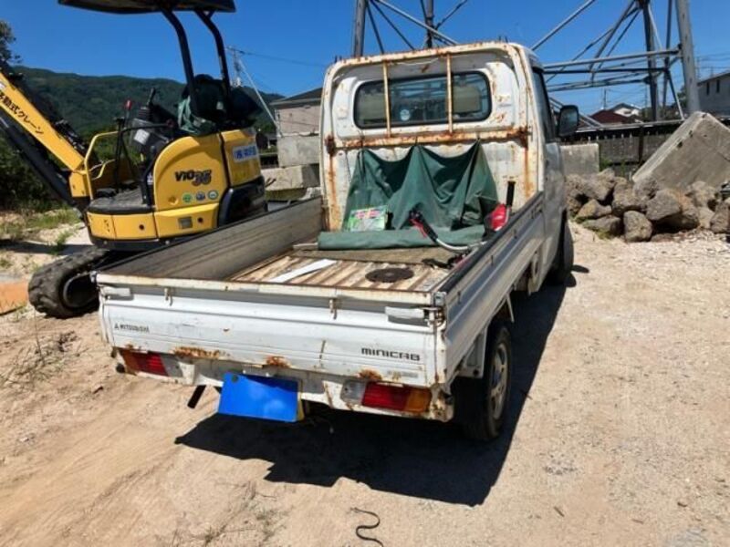 MINICAB TRUCK