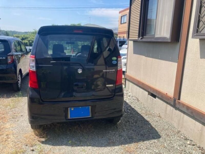 WAGON R