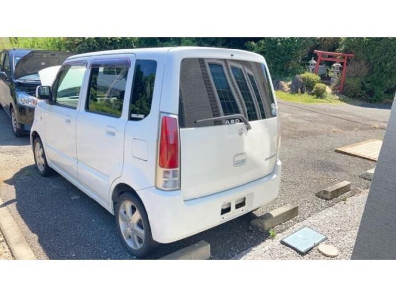 WAGON R