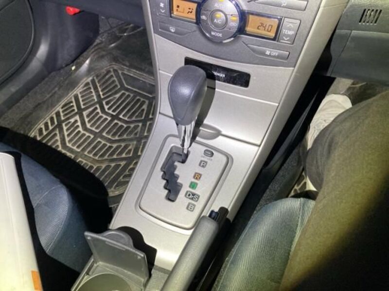 COROLLA FIELDER