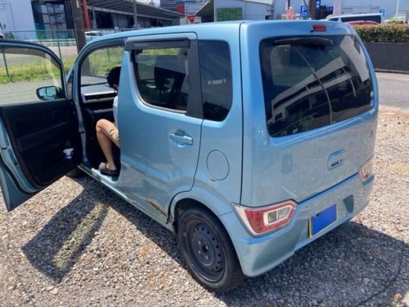 WAGON R