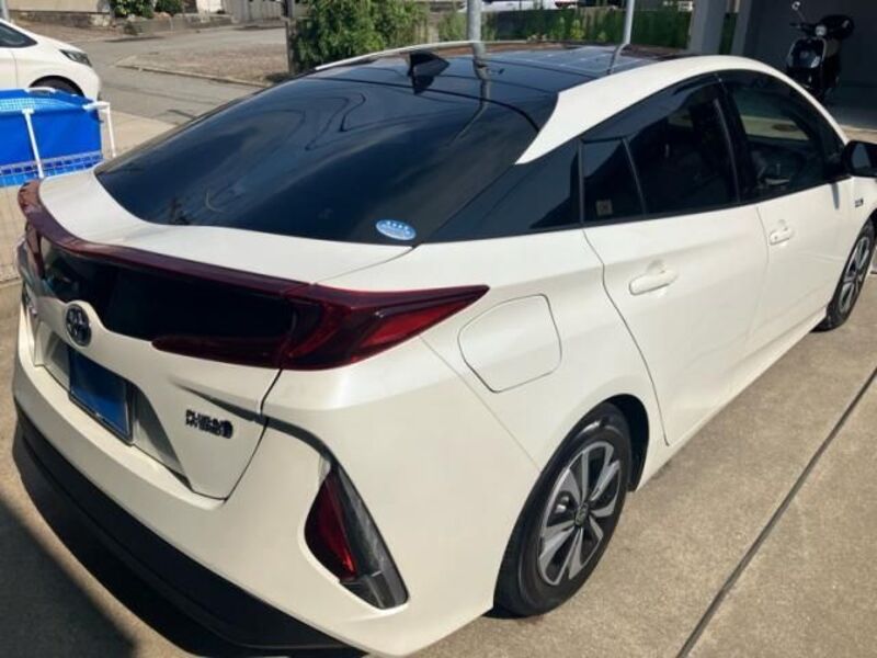 PRIUS PHV