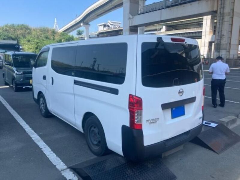 NV350 CARAVAN