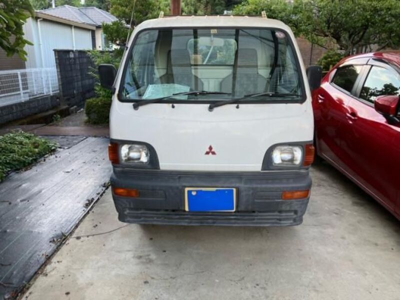 MITSUBISHI MINICAB TRUCK