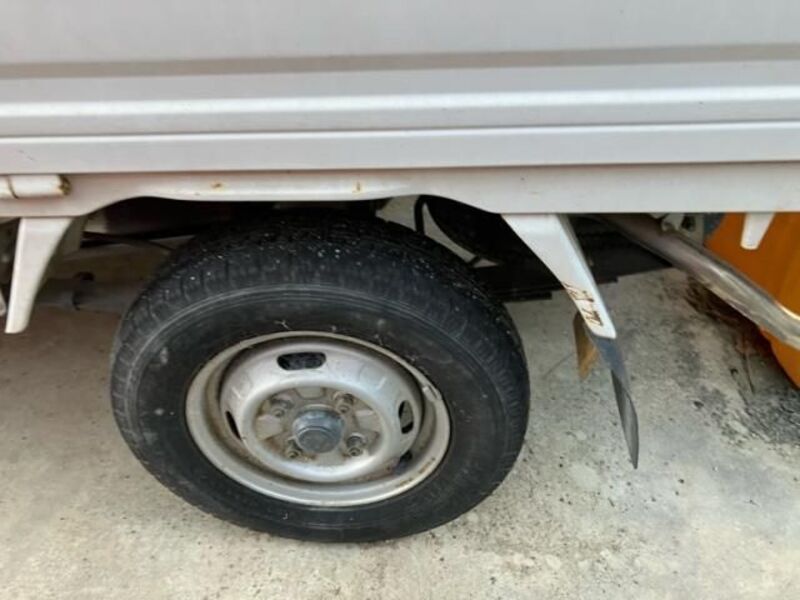 MINICAB TRUCK