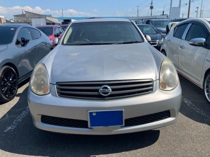 NISSAN SKYLINE