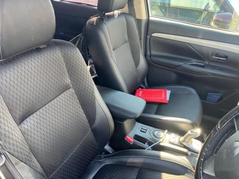 OUTLANDER PHEV