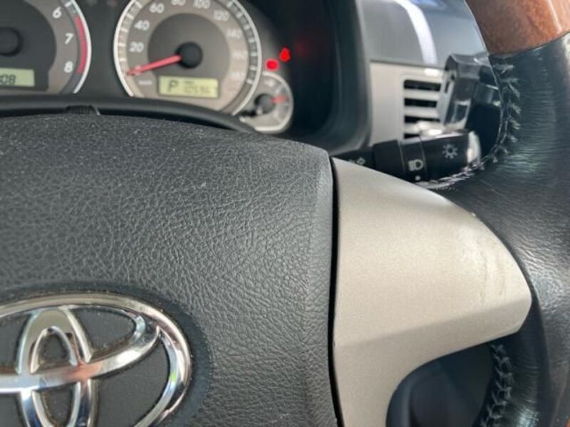 COROLLA AXIO