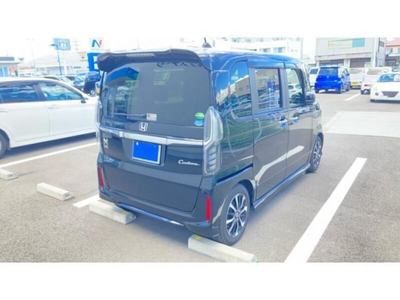 N BOX CUSTOM