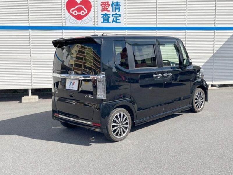 N BOX CUSTOM