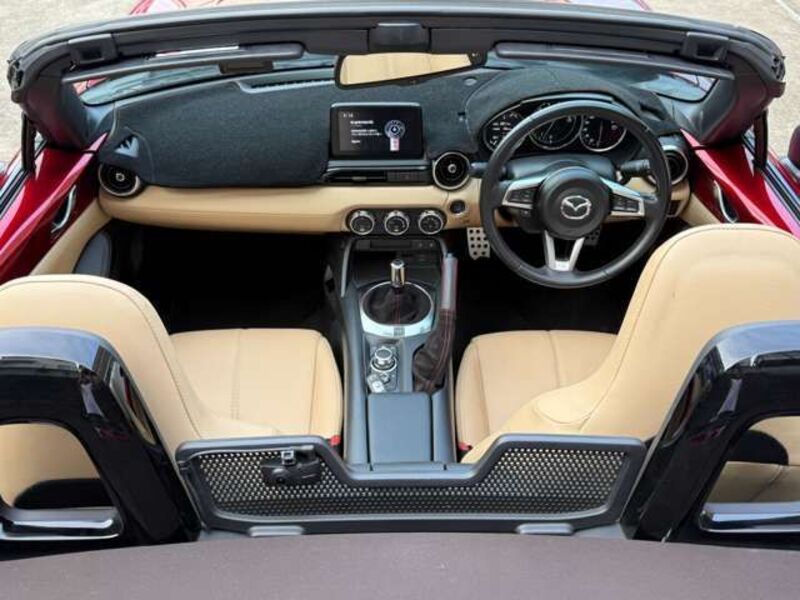 ROADSTER
