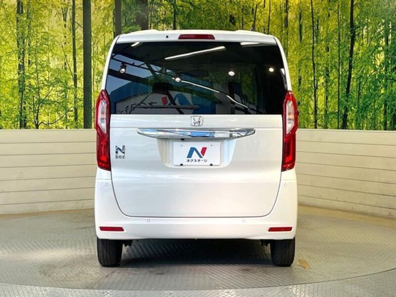 N BOX