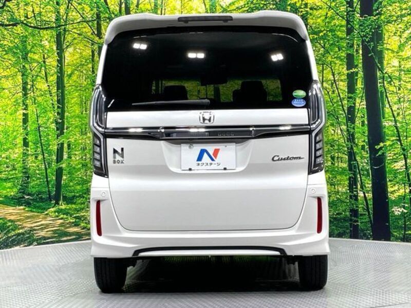 N BOX CUSTOM