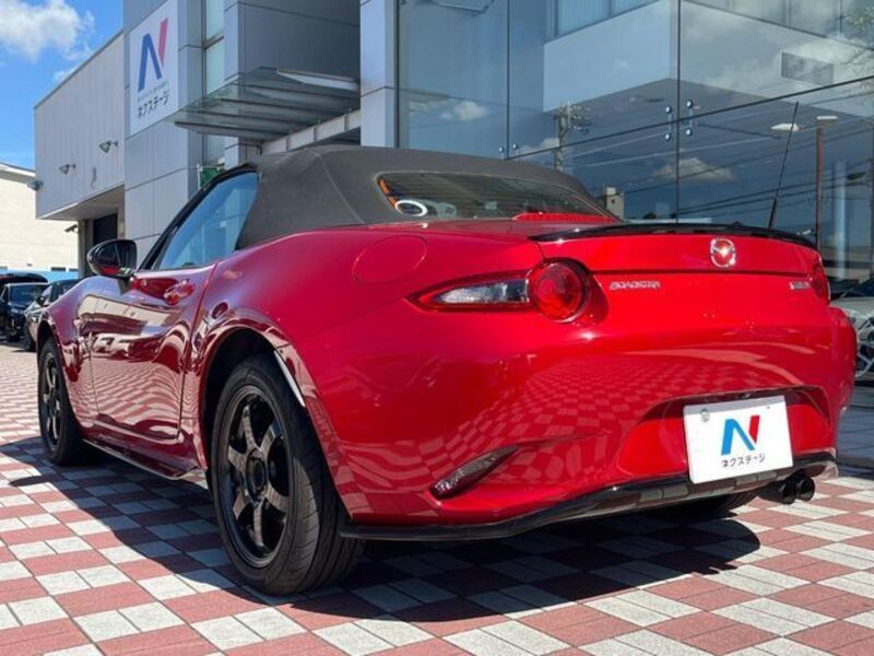 ROADSTER