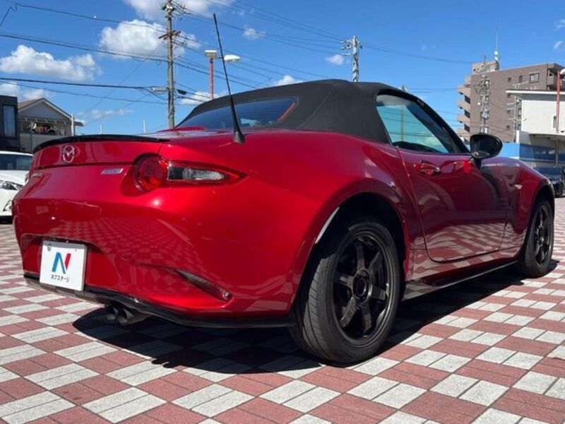 ROADSTER