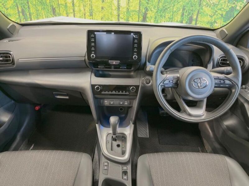 YARIS CROSS