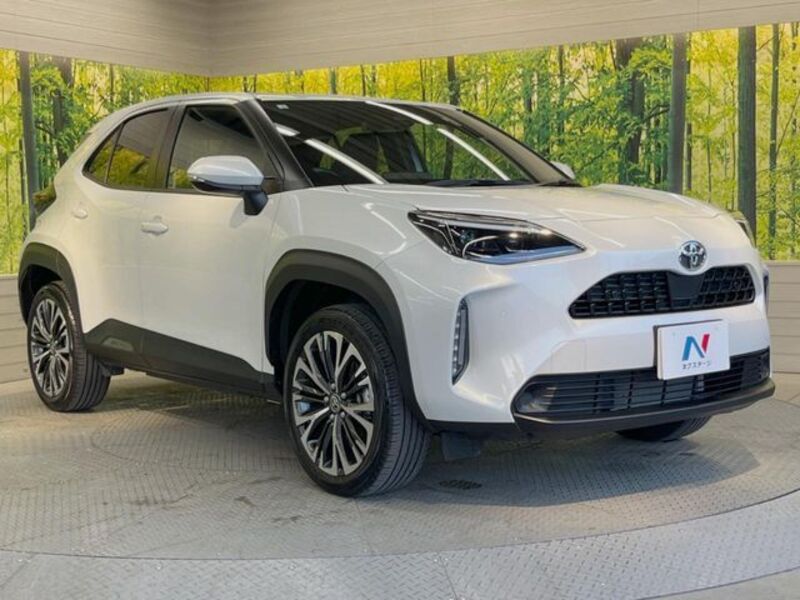 YARIS CROSS