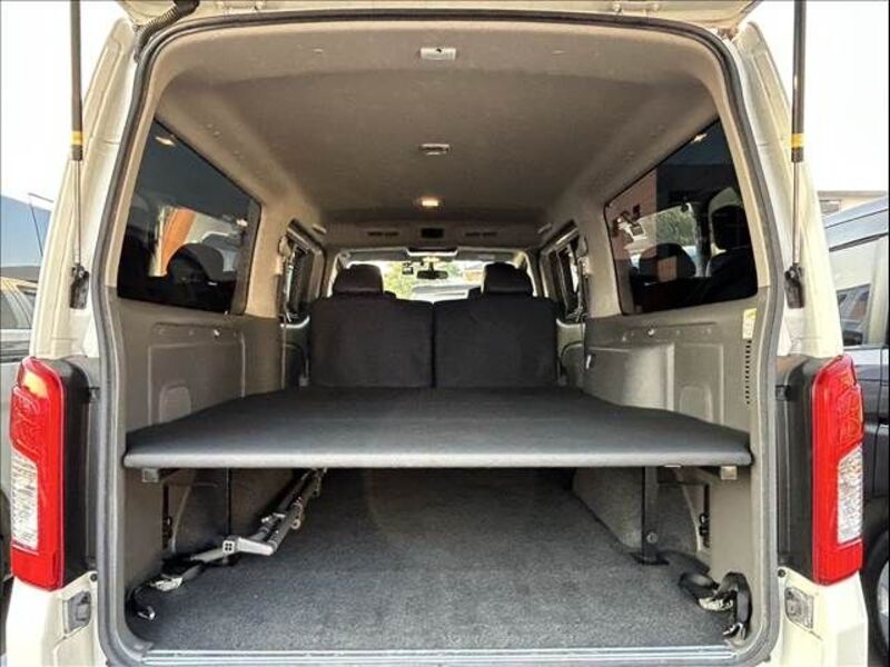 NV350 CARAVAN