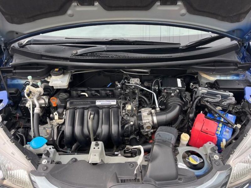 FIT HYBRID