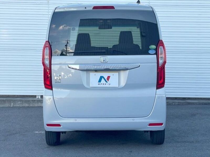 N BOX