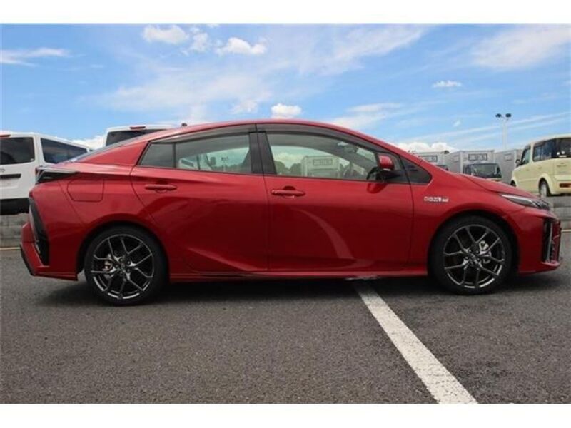 PRIUS PHV