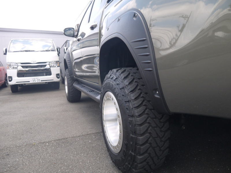HILUX